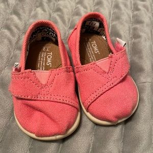 TOMS infant pink canvas shoes